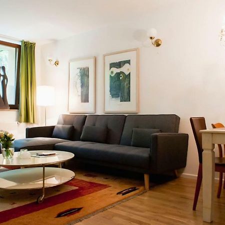 Beautiful Park Apartment For 4 Guests Berlín Exterior foto