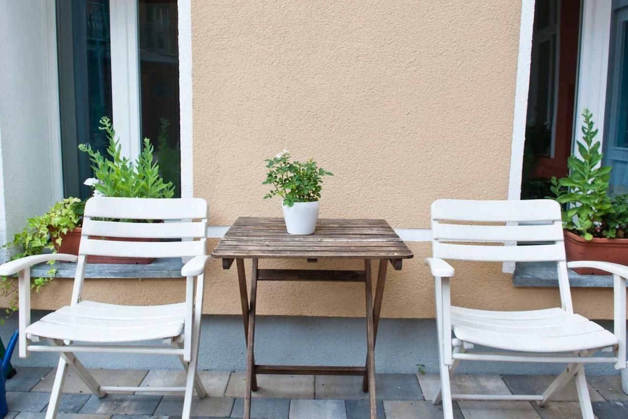 Beautiful Park Apartment For 4 Guests Berlín Exterior foto