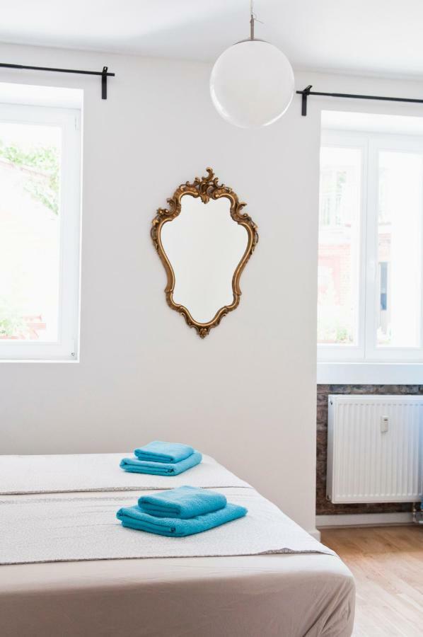 Beautiful Park Apartment For 4 Guests Berlín Exterior foto